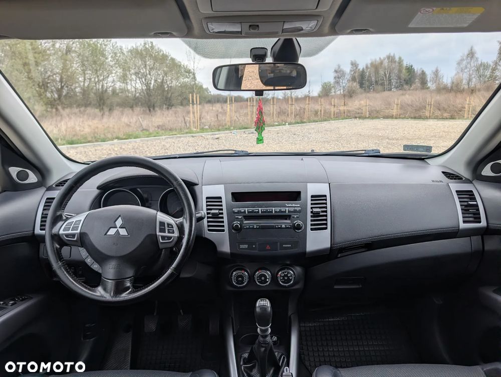 Mitsubishi Outlander 2.2 DID Instyle EU5 - 7
