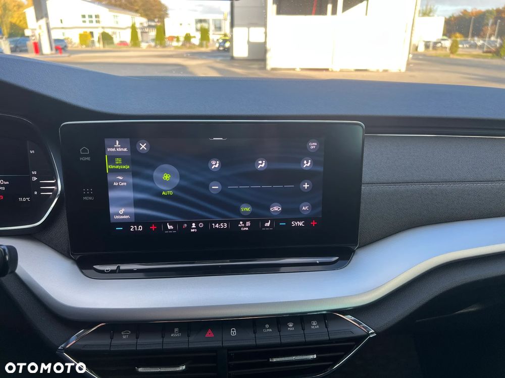 Skoda Octavia 2.0 TDI DSG Style - 31