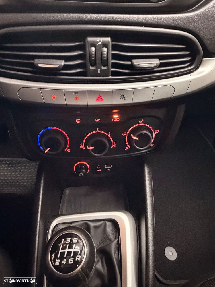 Fiat Tipo Station Wagon 1.4 Lounge J17 - 45