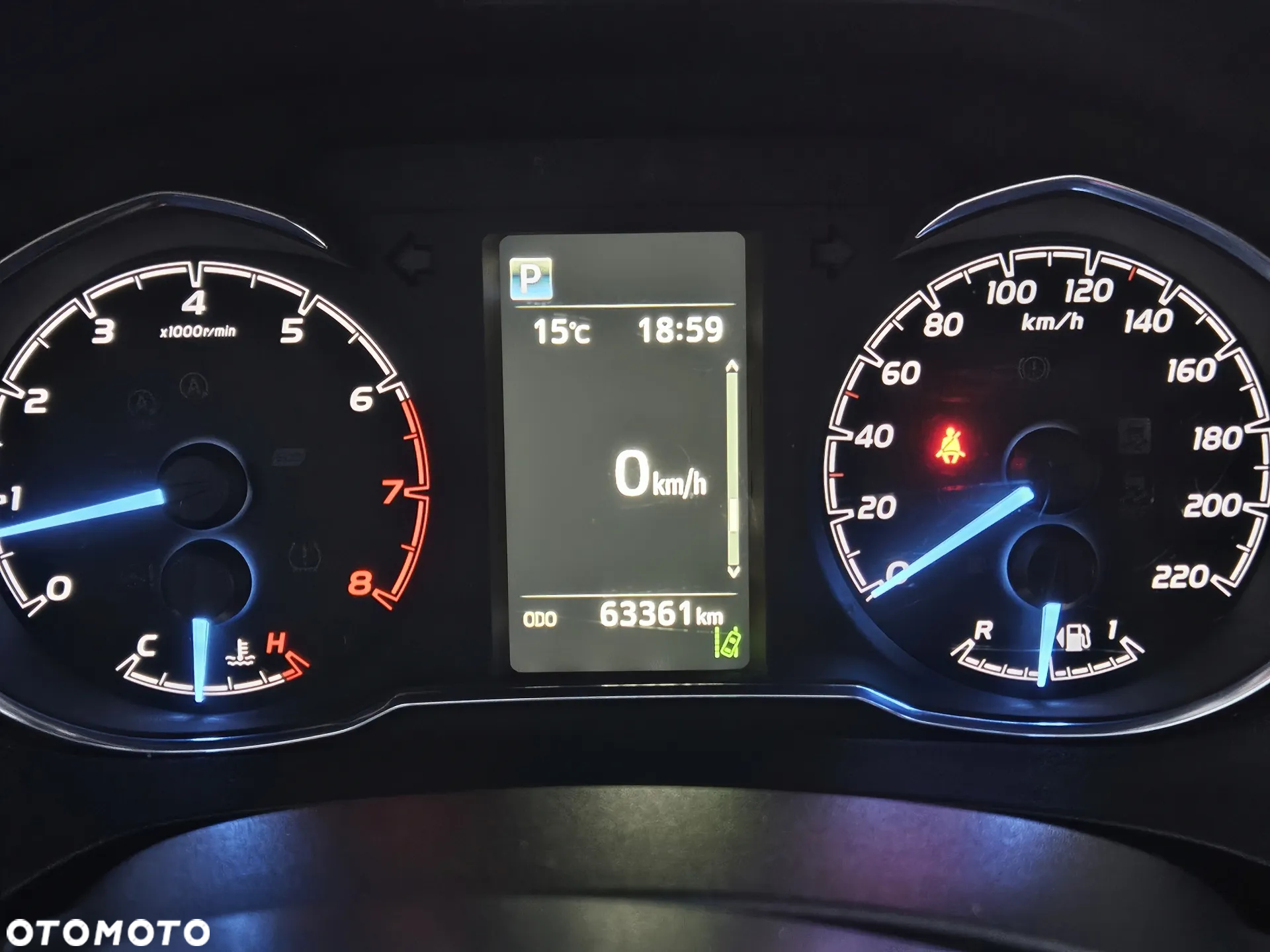 Toyota Yaris 1.5 Premium CVT - 19