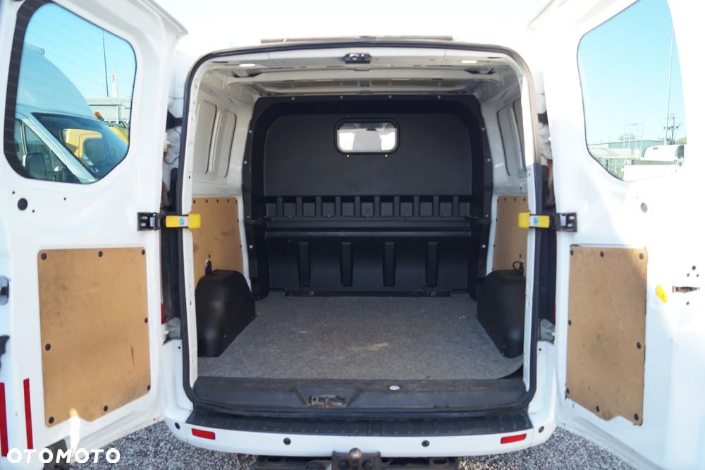 Ford Transit Custom - 31