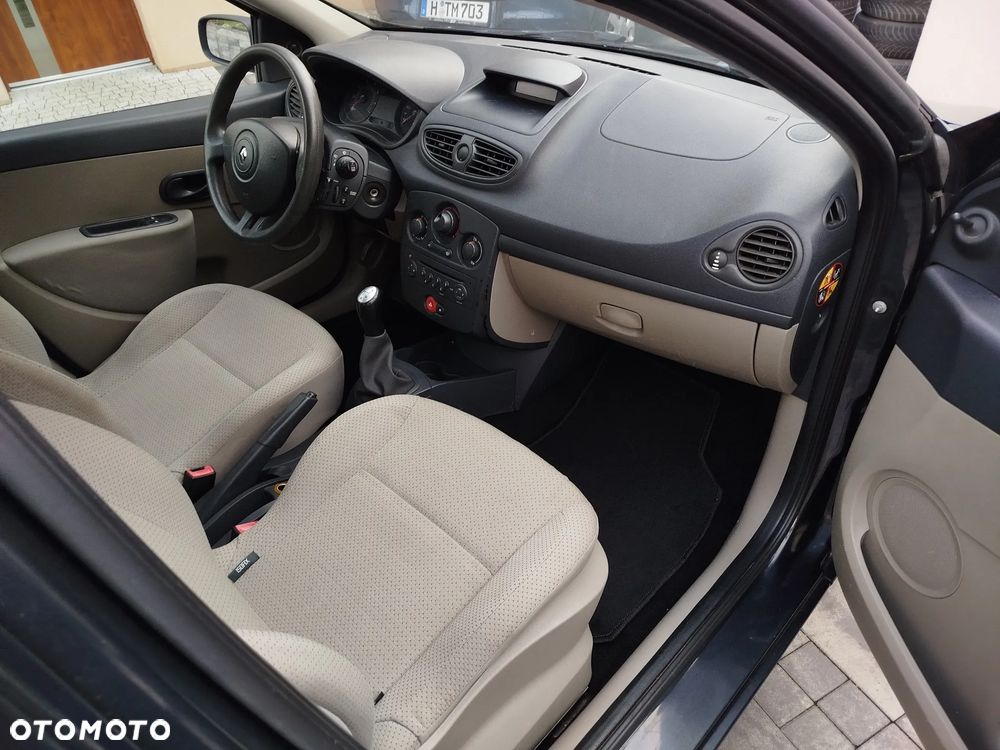 Renault Clio 1.2 16V Exception - 6