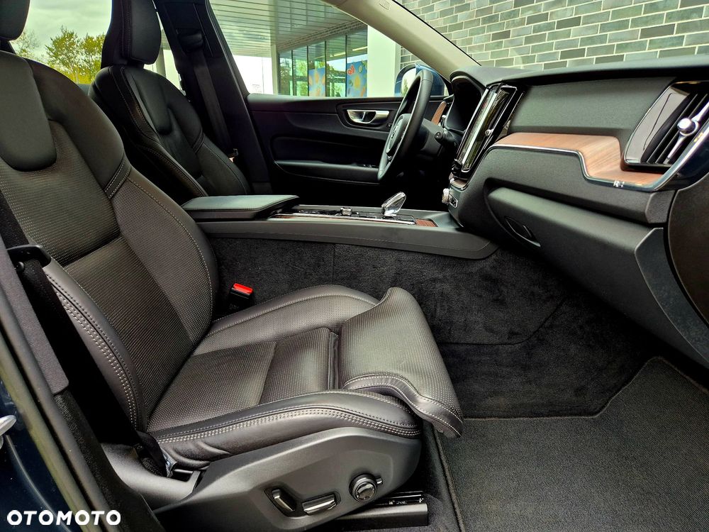 Volvo XC 60 B4 D Geartronic Inscription - 28