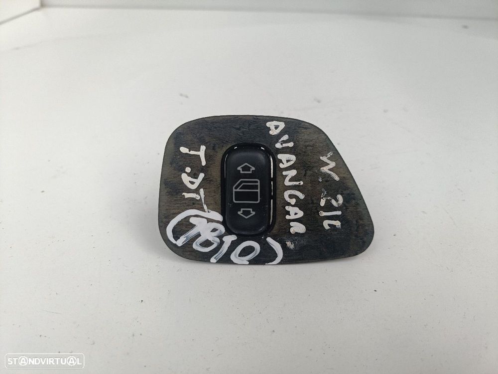 Botão / Botões / Comutador Vidro Dto Mercedes-Benz E-Class (W210) - 1