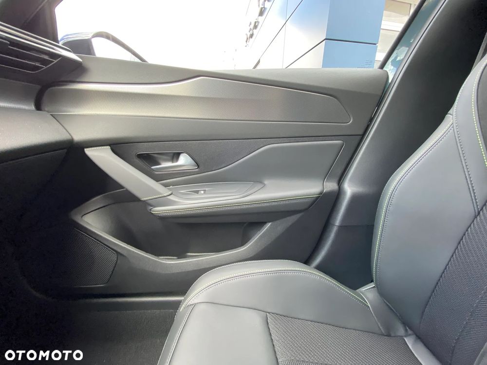 Peugeot 308 1.5 BlueHDi GT Exclusive S&S EAT8 - 14