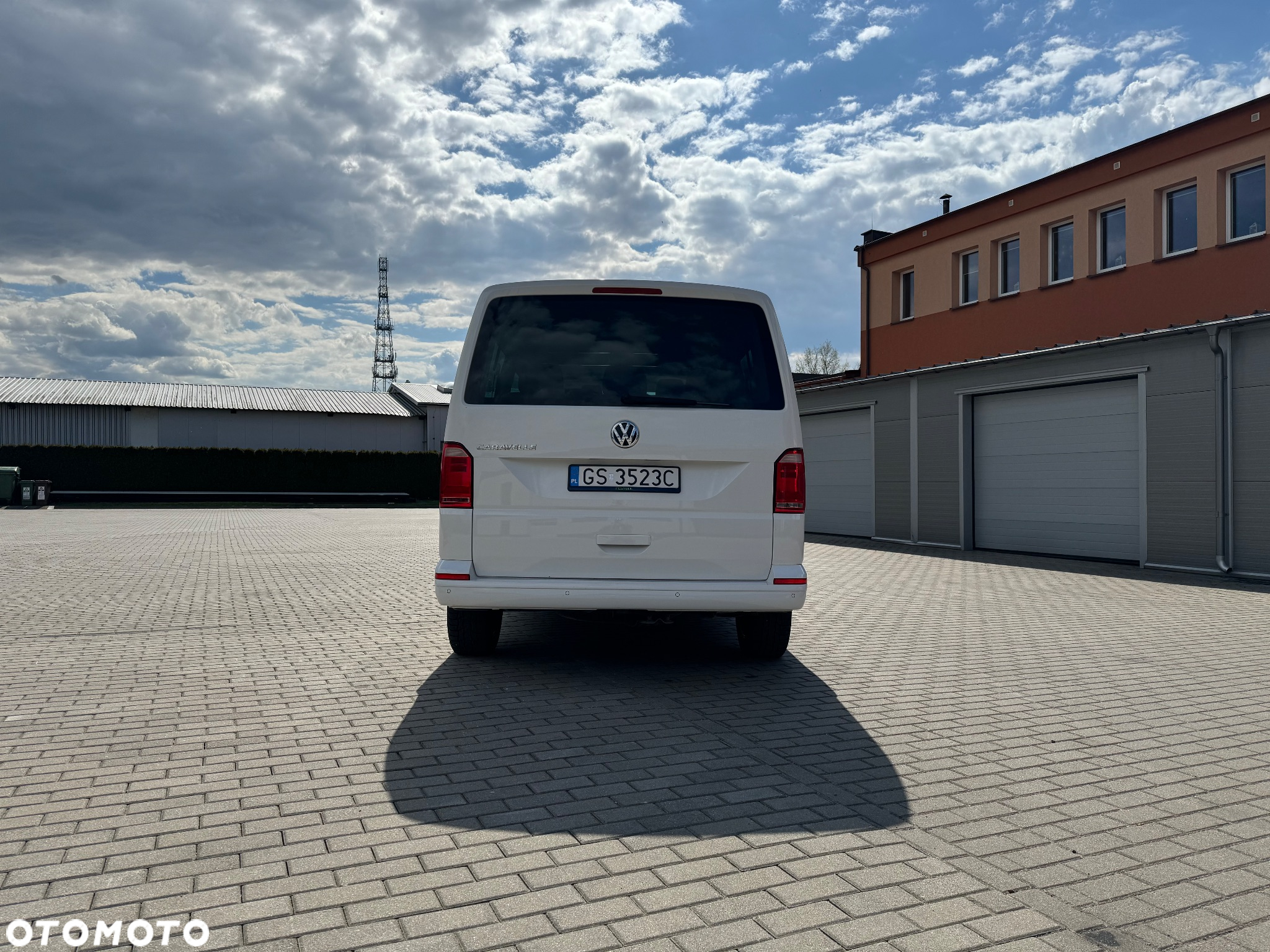 Volkswagen Caravelle 2.0 TDI L2 Comfortline - 6