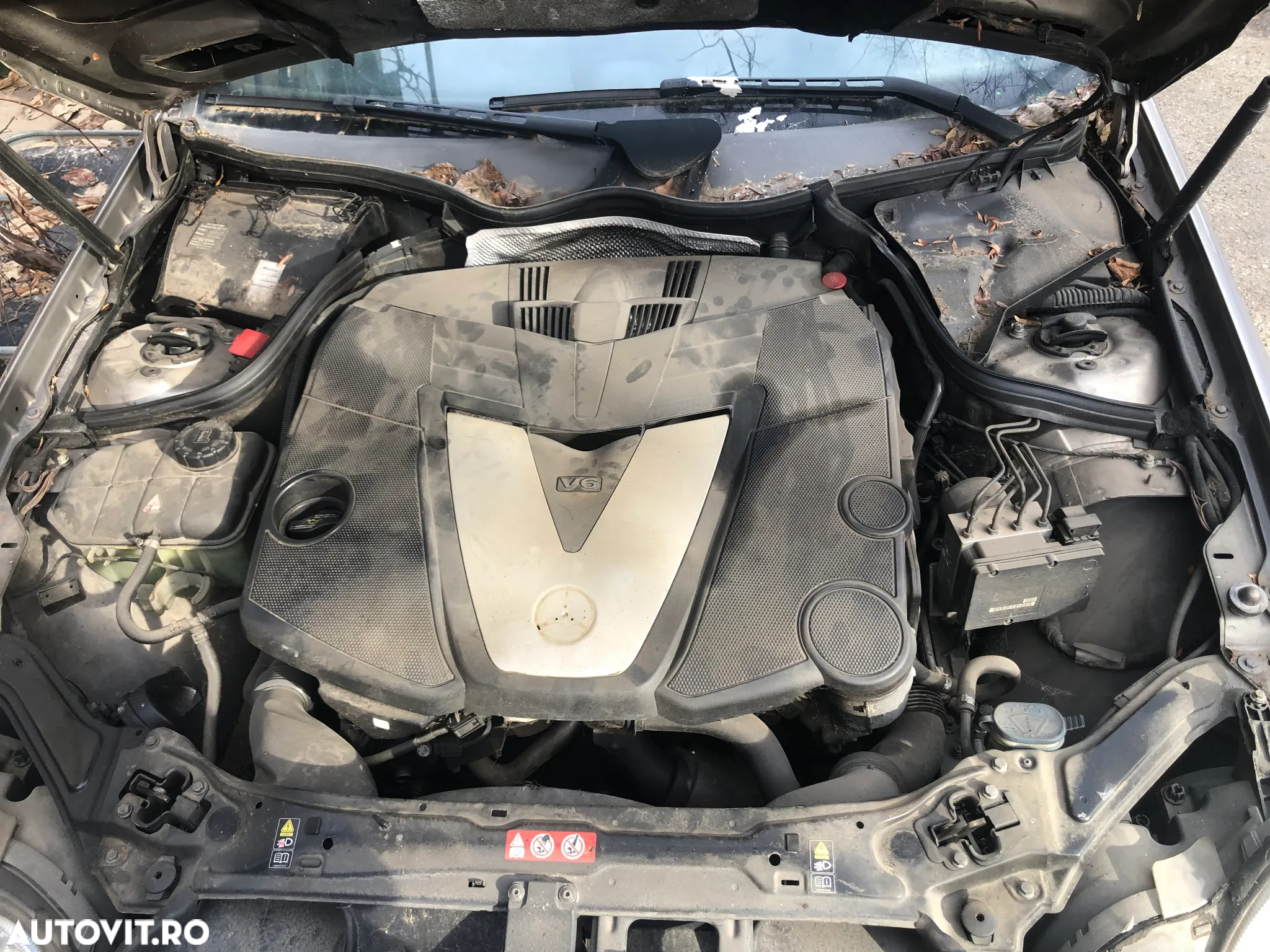 Dezmembrez Mercedes Benz CLK 320 cdi 2006 - 5
