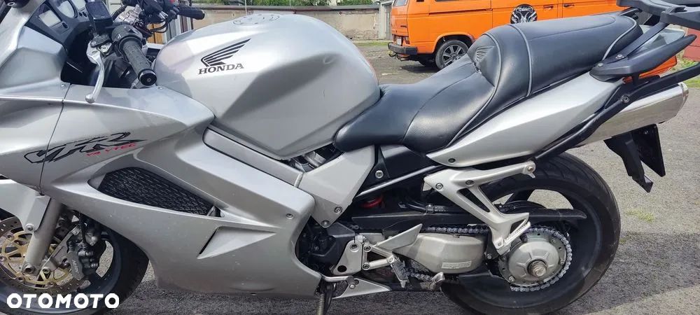 Honda VFR - 7