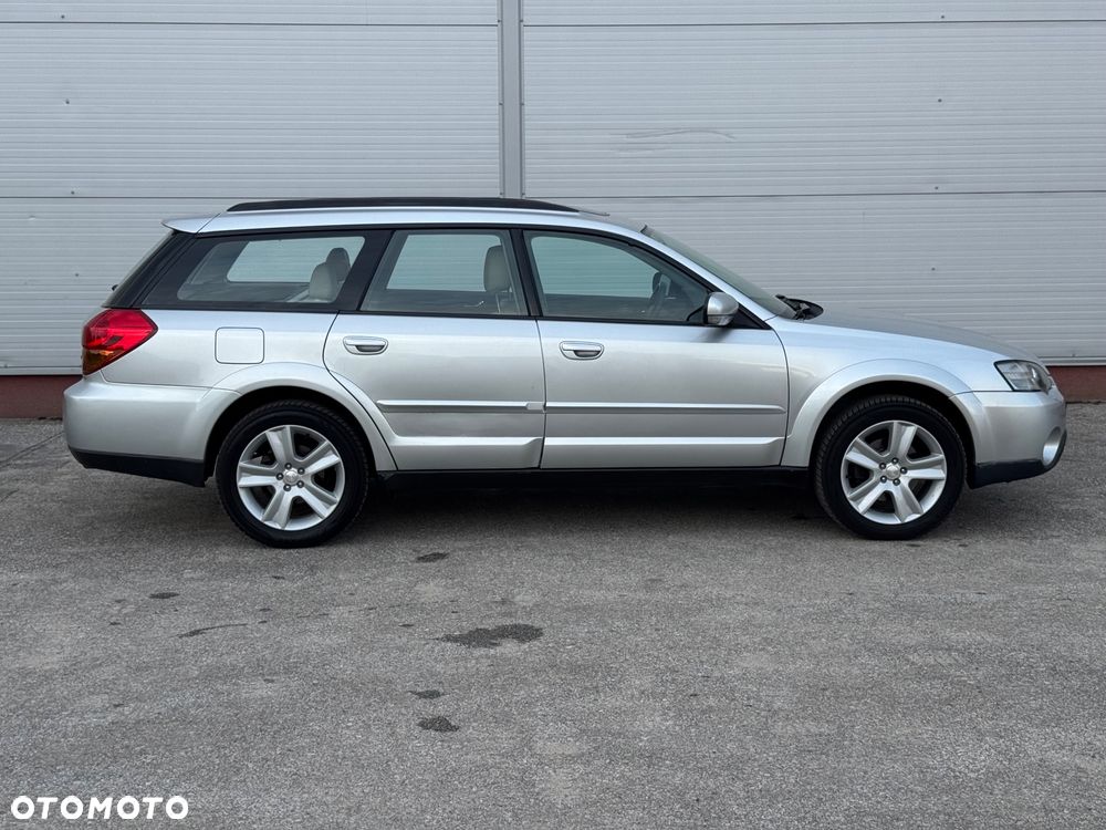 Subaru Outback Legacy 3.0RE NAV/NSE - 6