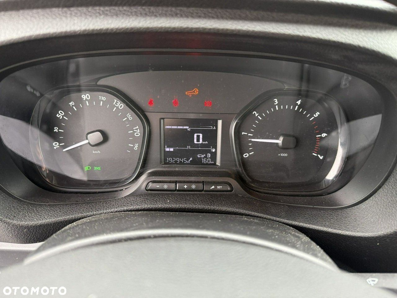 Opel Vivaro - 16