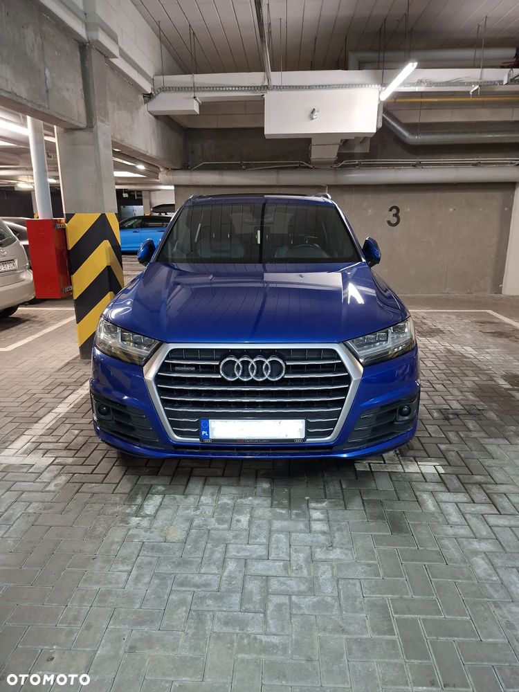 Audi Q7 - 1