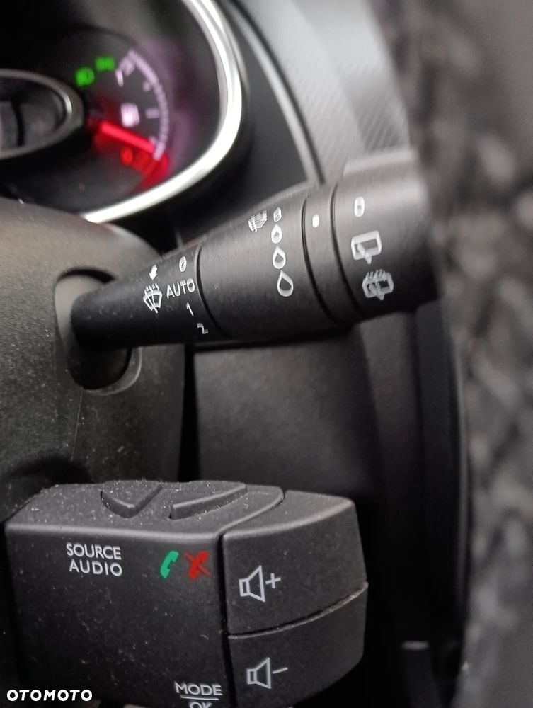 Renault Clio 0.9 Energy TCe Limited - 31