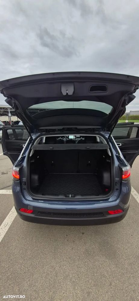 Jeep Compass - 18