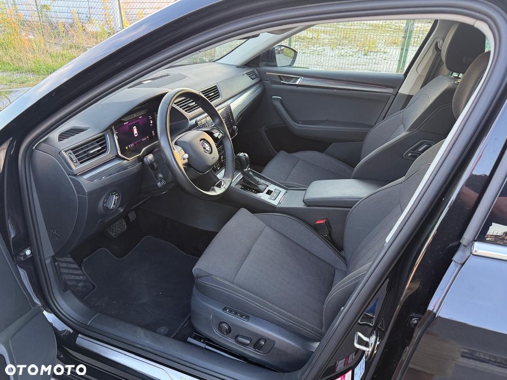 Skoda Superb 2.0 TDI Style DSG - 6