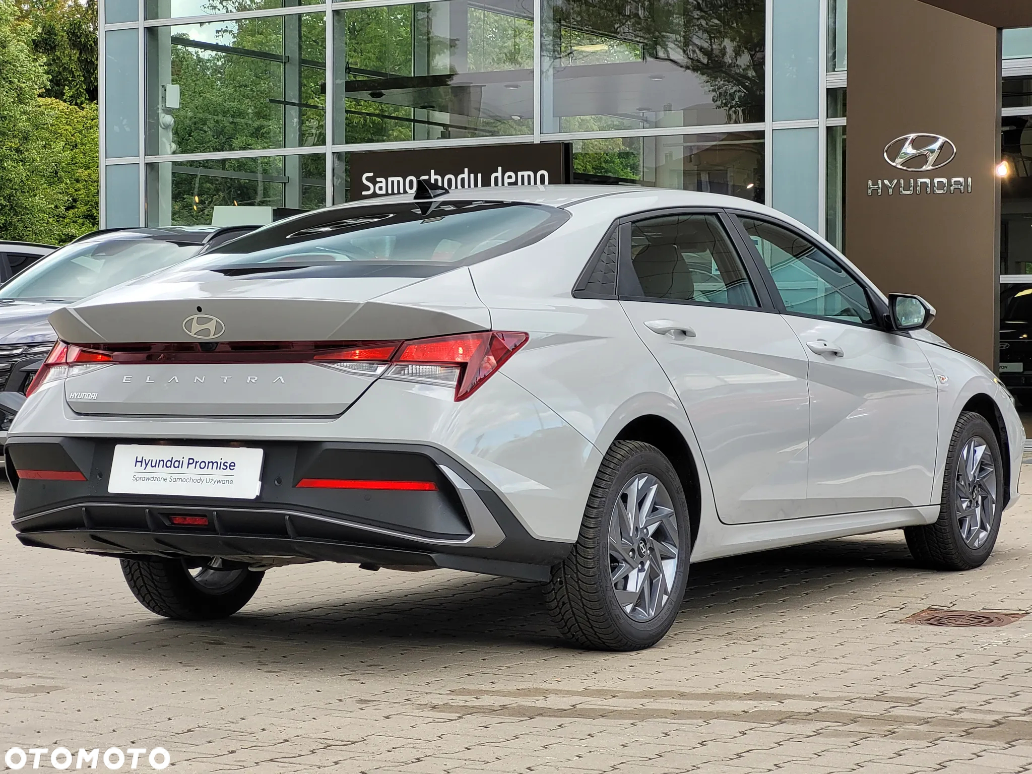 Hyundai Elantra 1.6 Modern - 5