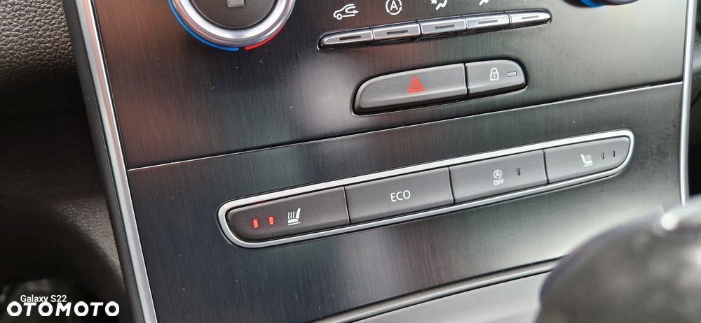 Renault Scenic ENERGY TCe 140 EDC LIMITED - 29