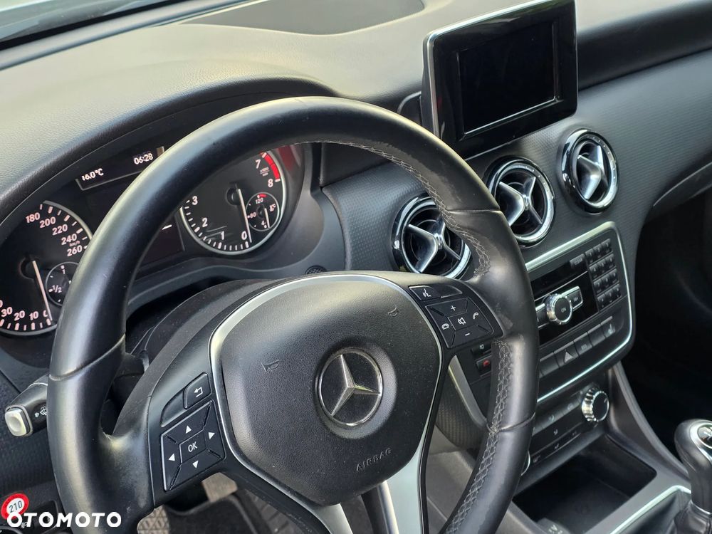 Mercedes-Benz Klasa A 180 (BlueEFFICIENCY) Urban - 6