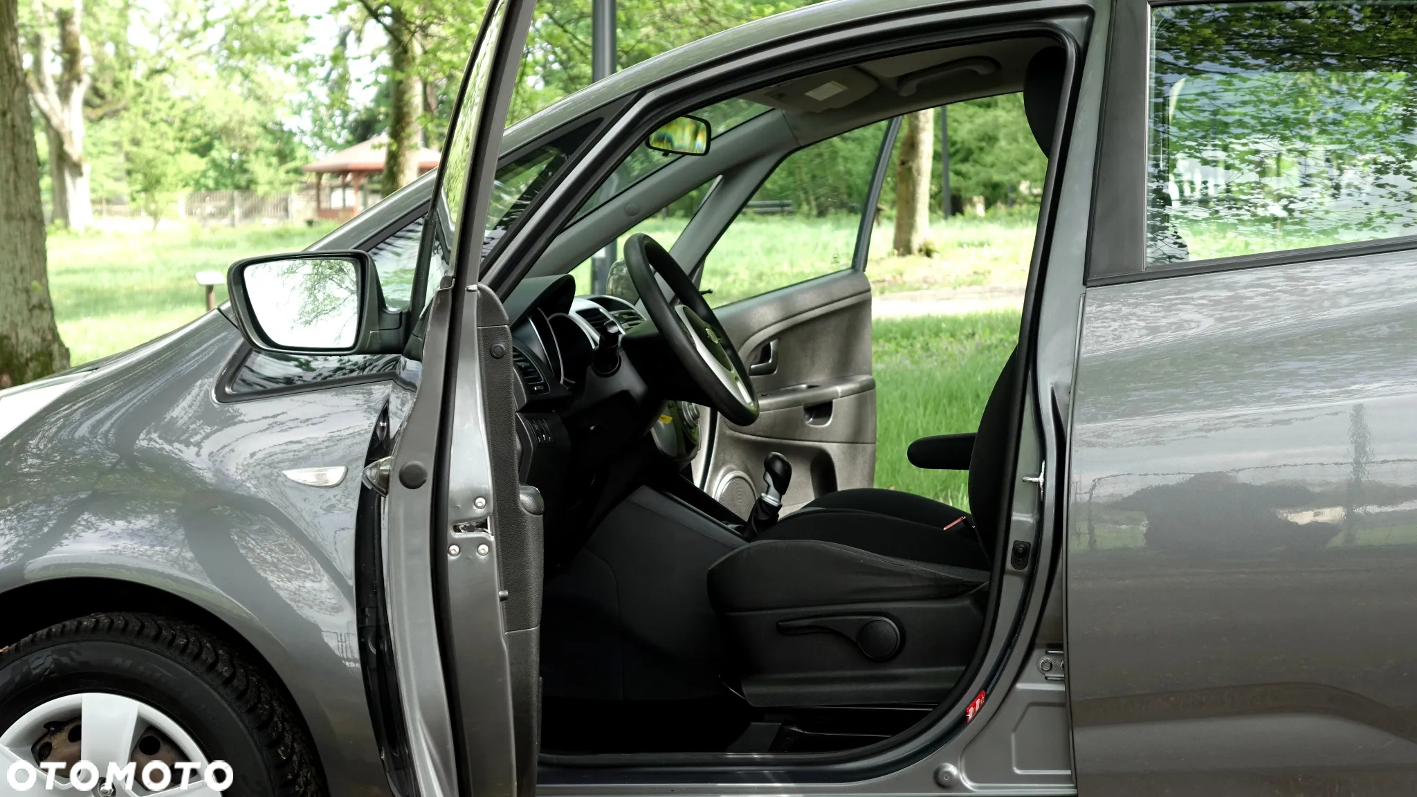 Kia Venga 1.6 L - 6