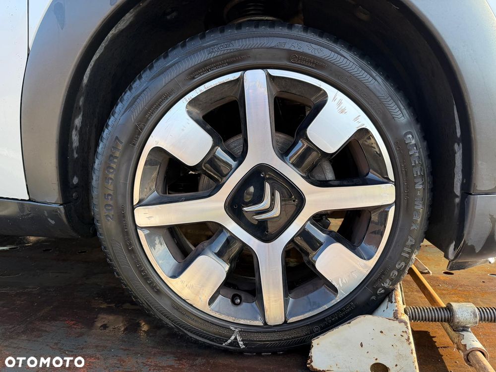 Koła felgi 205/50 r17 Citroen C4 Cactus 9800494077 4x108 6,5Jx17 ET19 centr 65,1 OE - 3