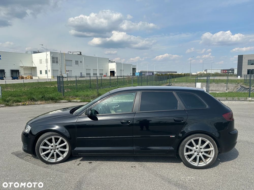 Audi A3 Sportback 2.0 TDI Ambiente - 4