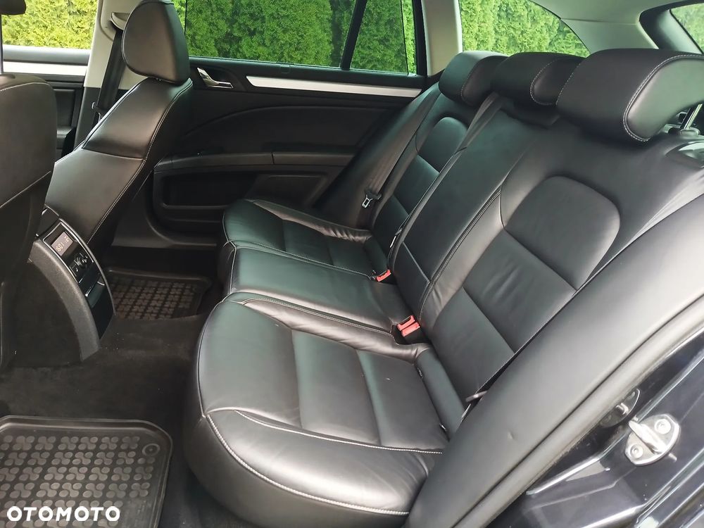 Skoda Superb 2.0 TDI Exclusive - 25