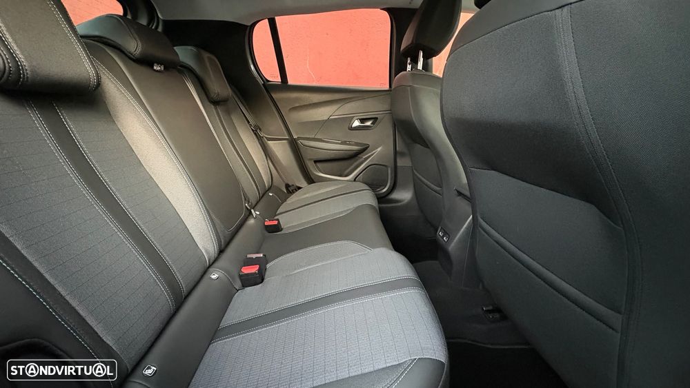 Peugeot 208 1.2 PureTech GT - 10