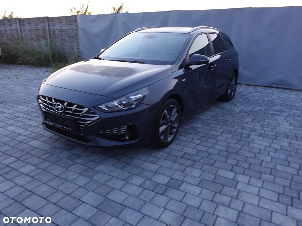 Hyundai i30 1.5 T-GDI 48V-Hybrid DCT Trend - 3