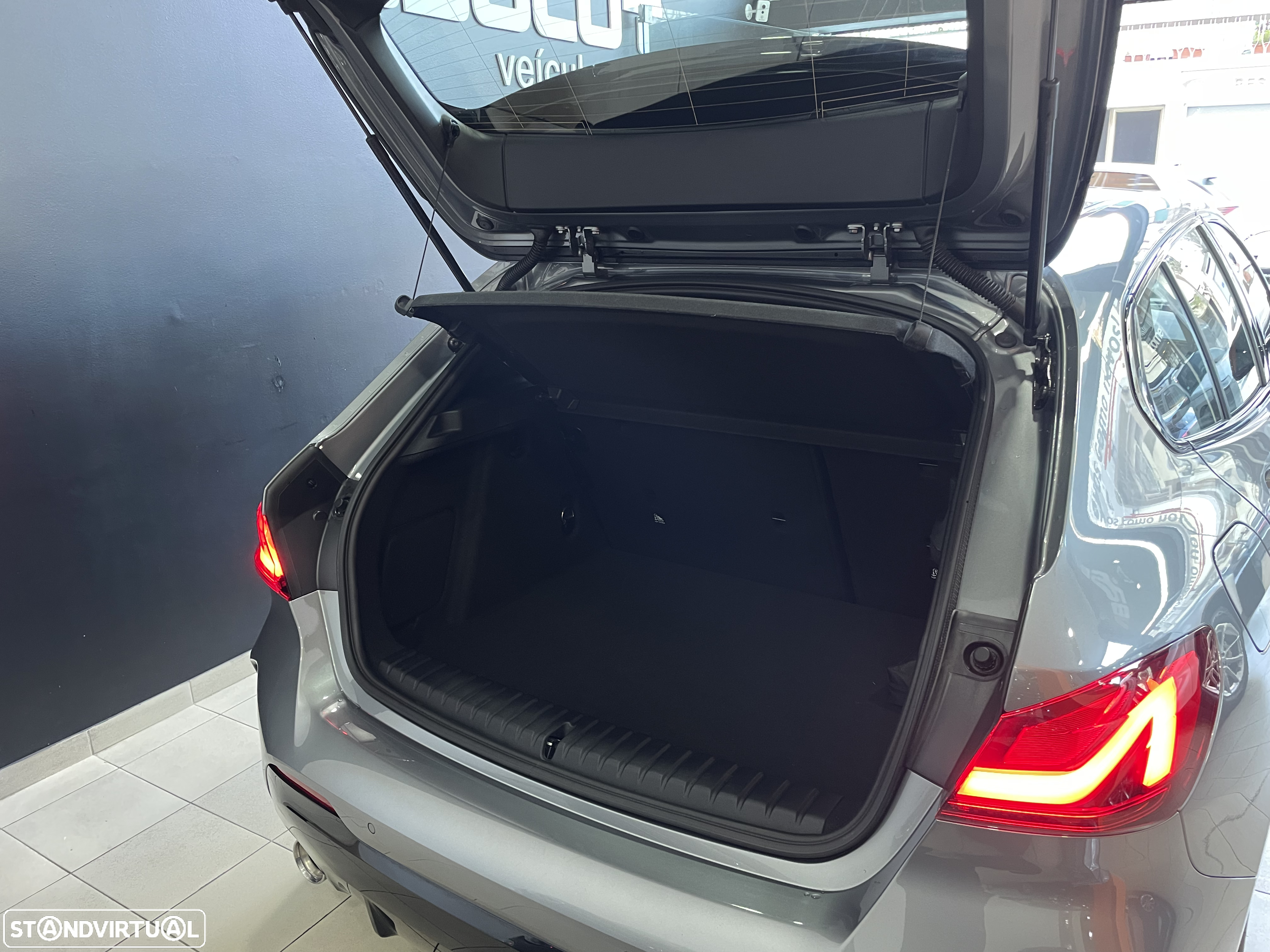 BMW 116 d Pack Desportivo M - 54