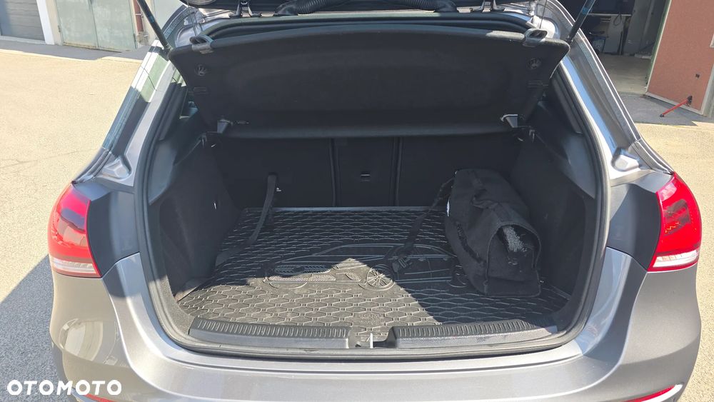 Mercedes-Benz Klasa A 200 7G-DCT - 8