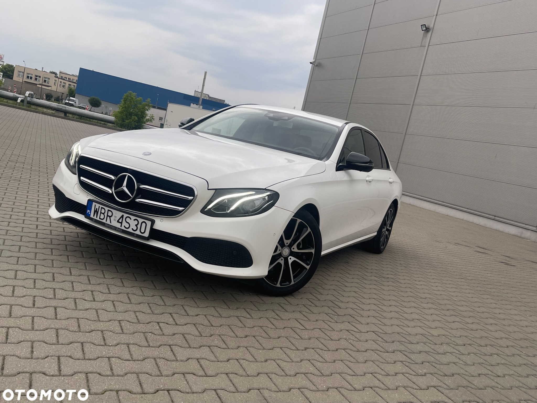 Mercedes-Benz Klasa E 220 d 9G-TRONIC - 2