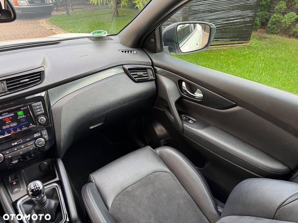 Nissan Qashqai 1.3 DIG-T N-Tec - 16
