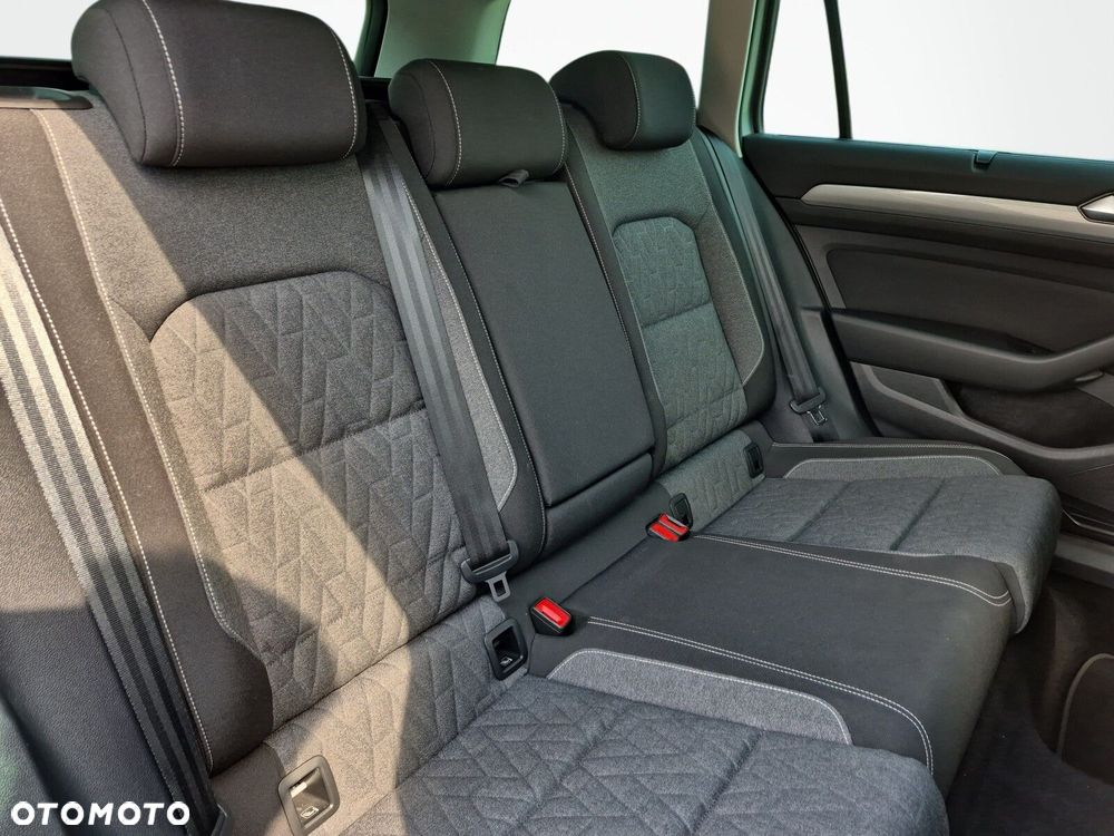 Volkswagen Passat Variant 2.0 TDI SCR Business DSG - 15