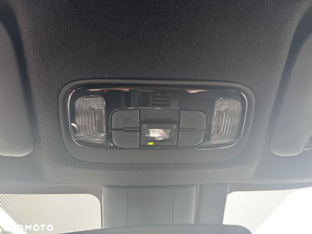 Toyota Yaris Cross Hybrid 1.5 Comfort - 25