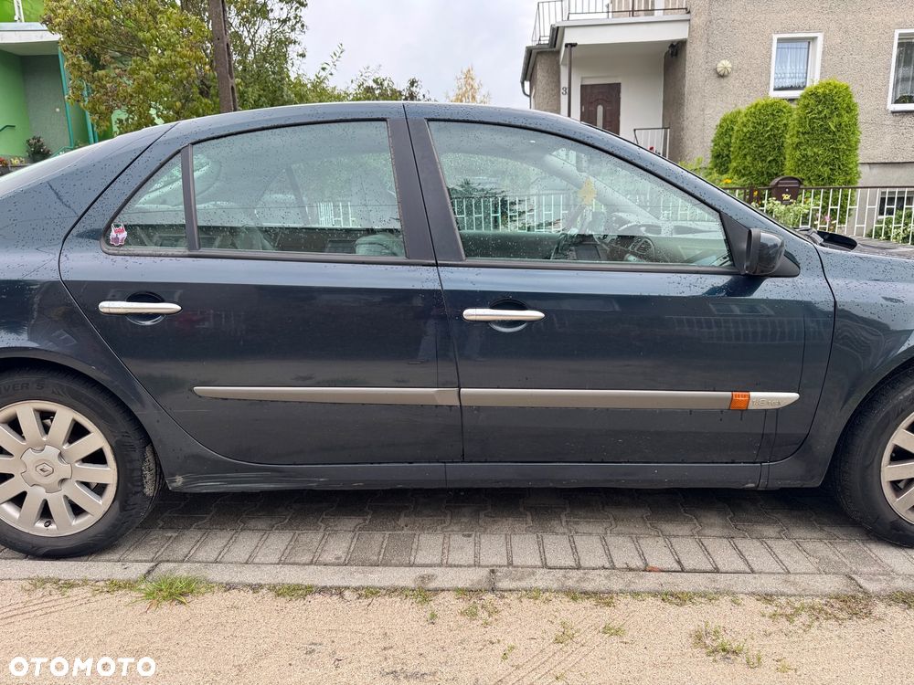 Renault Laguna 1.8 Privilege - 4