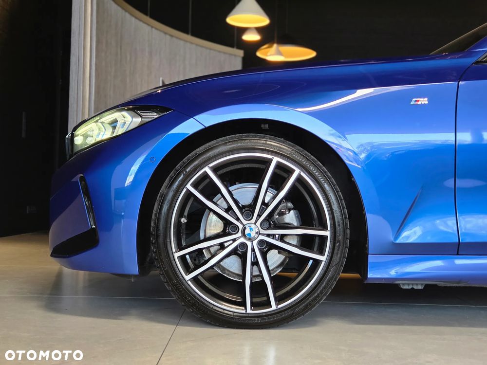 BMW Seria 3 320d xDrive mHEV M Sport - 5