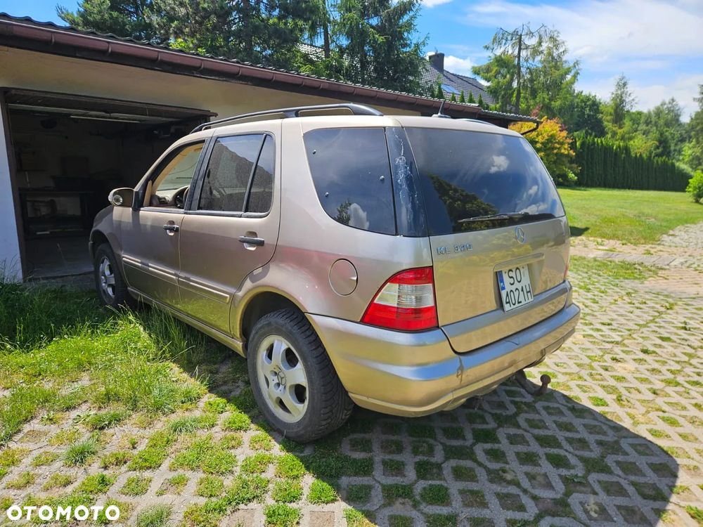 Mercedes-Benz ML 320 - 6