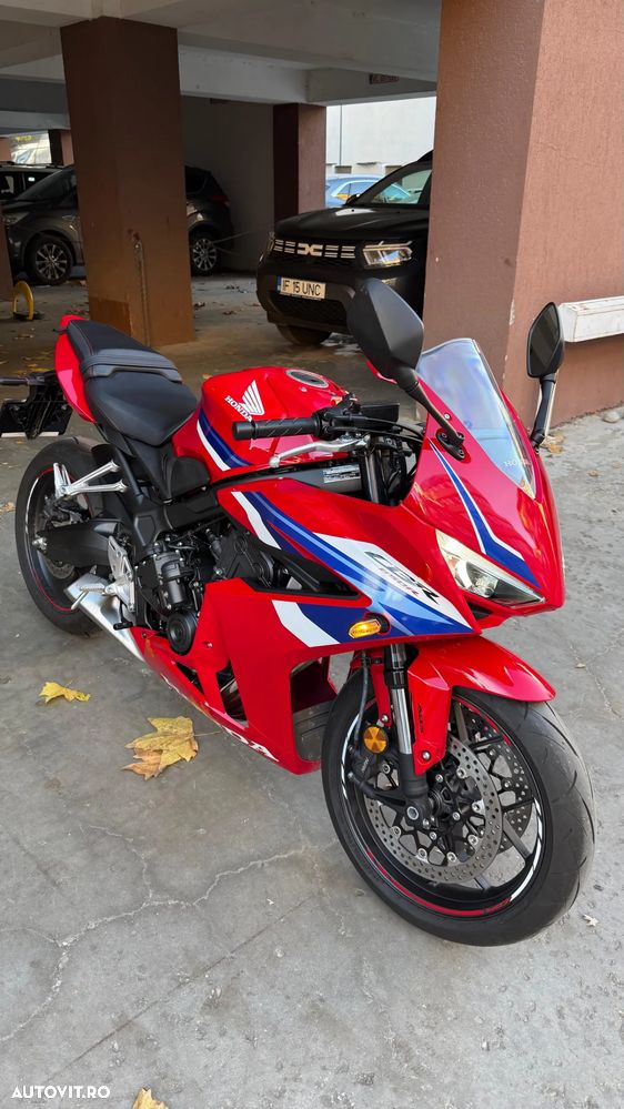 Honda CBR 650R - 3