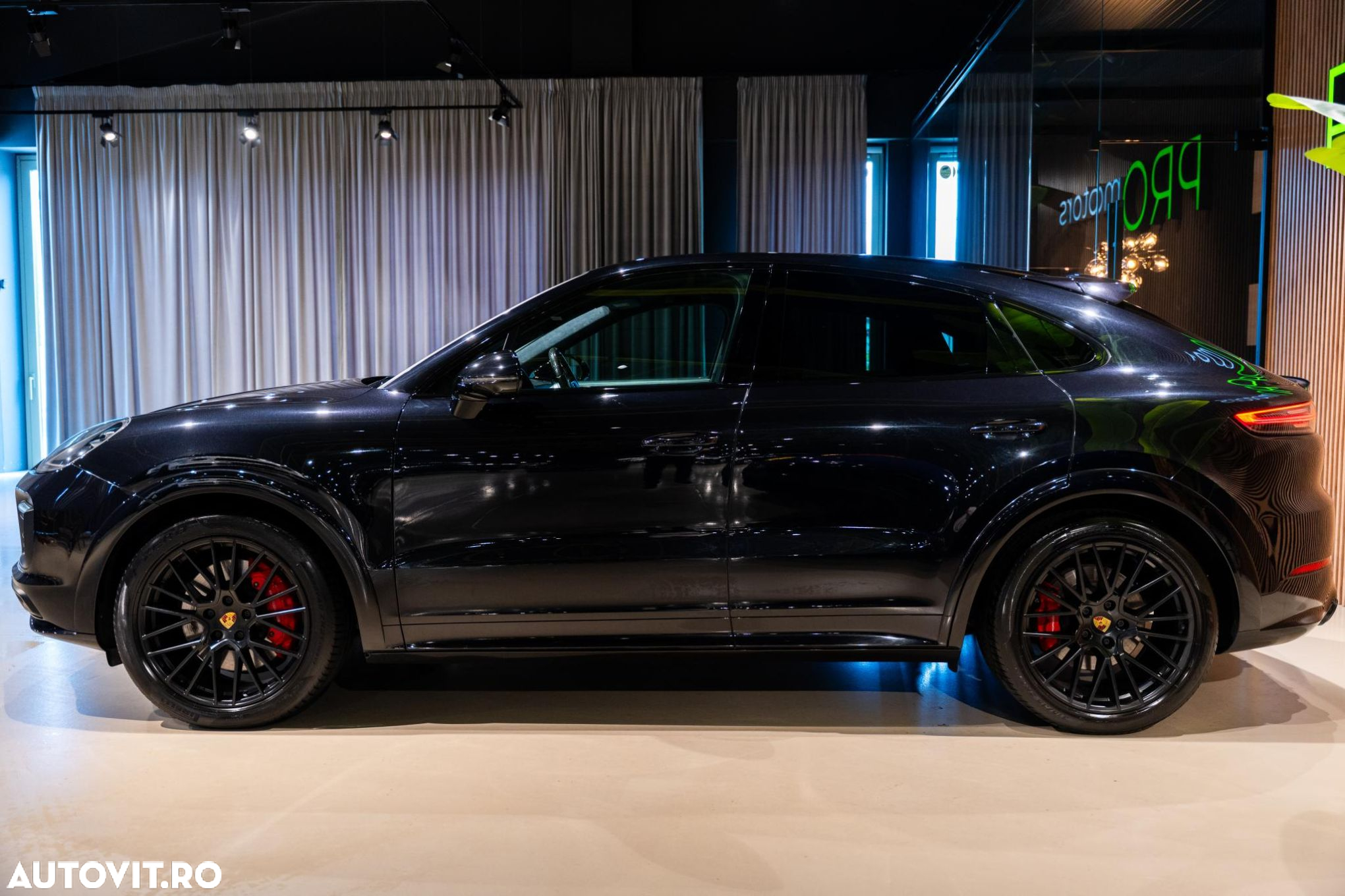 Porsche Cayenne Coupe - 2