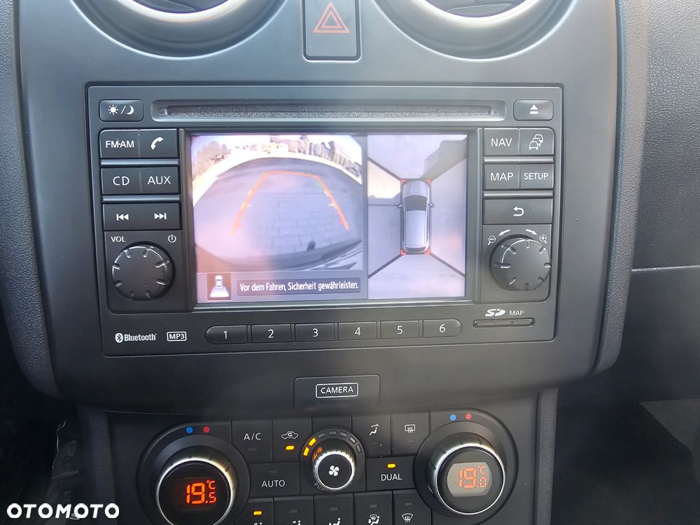 Nissan Qashqai+2 - 21