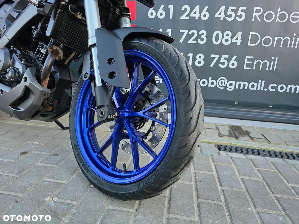 Yamaha MT - 8