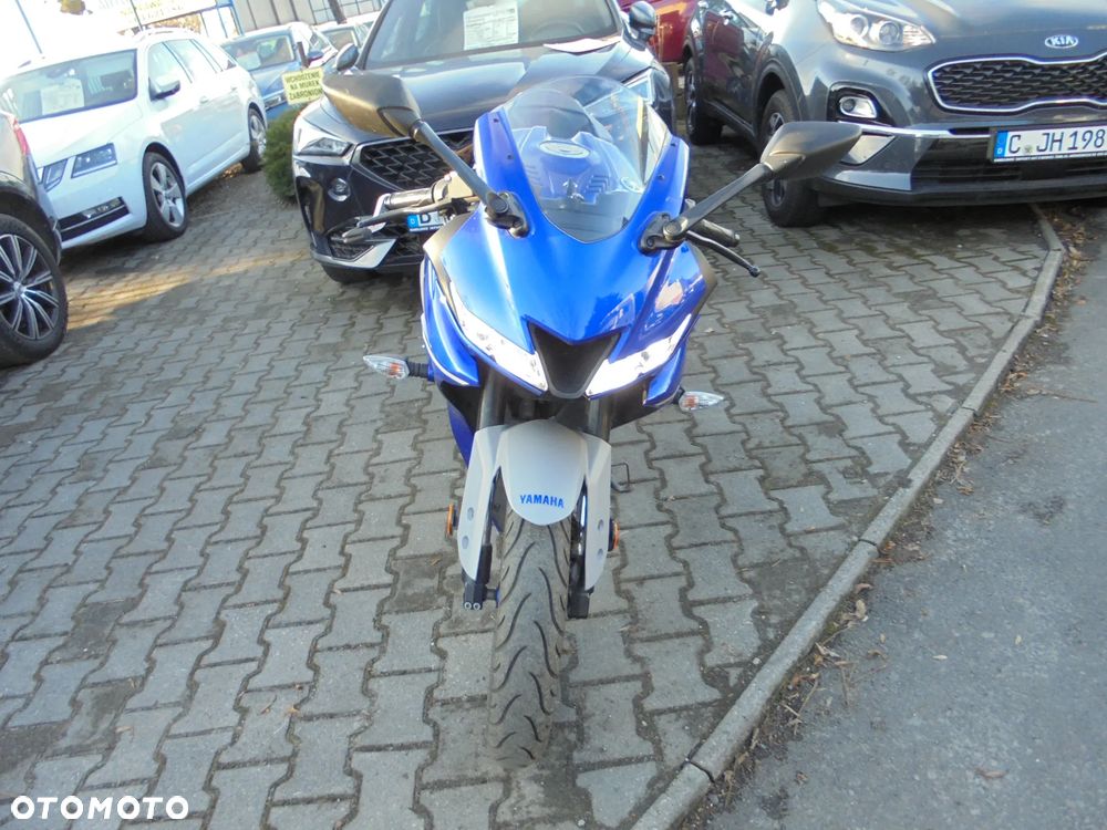Yamaha YZF - 13
