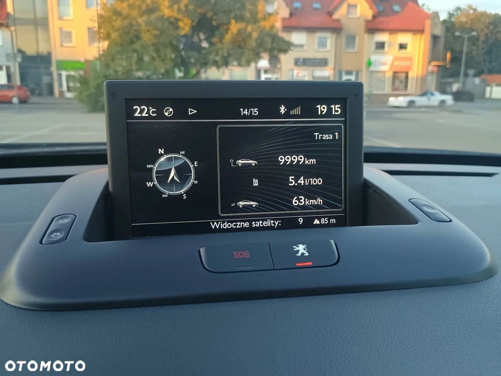 Peugeot 5008 BlueHDI 120 EAT6 Stop & Start Active - 20