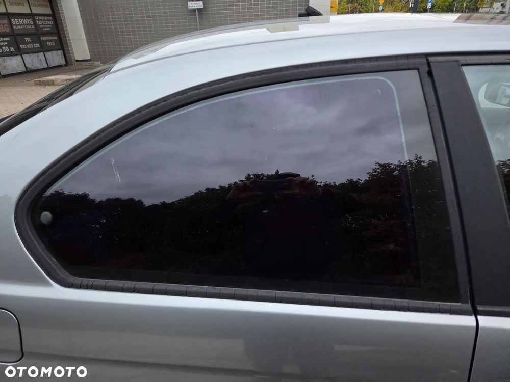 BMW Seria 3 316ti - 32