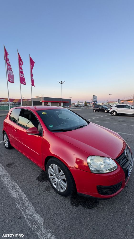 Volkswagen Golf 2.0 TDI DPF GT Sport - 3