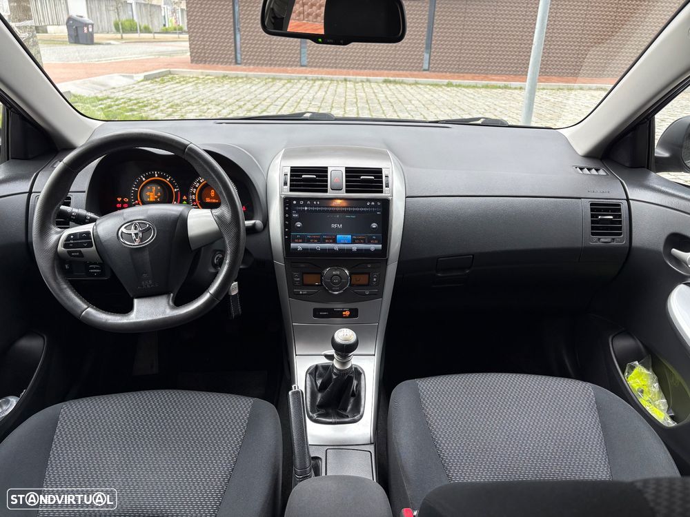 Toyota Corolla 1.4 D-4D Comfort+VSC - 11