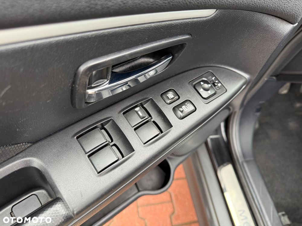 Mitsubishi ASX 1.6 2WD Inform - 24