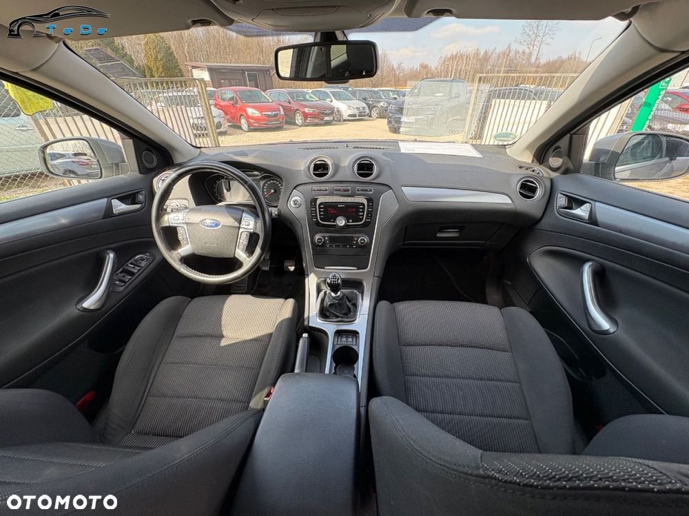 Ford Mondeo 1.6 T Platinium X Plus (Titanium) - 29