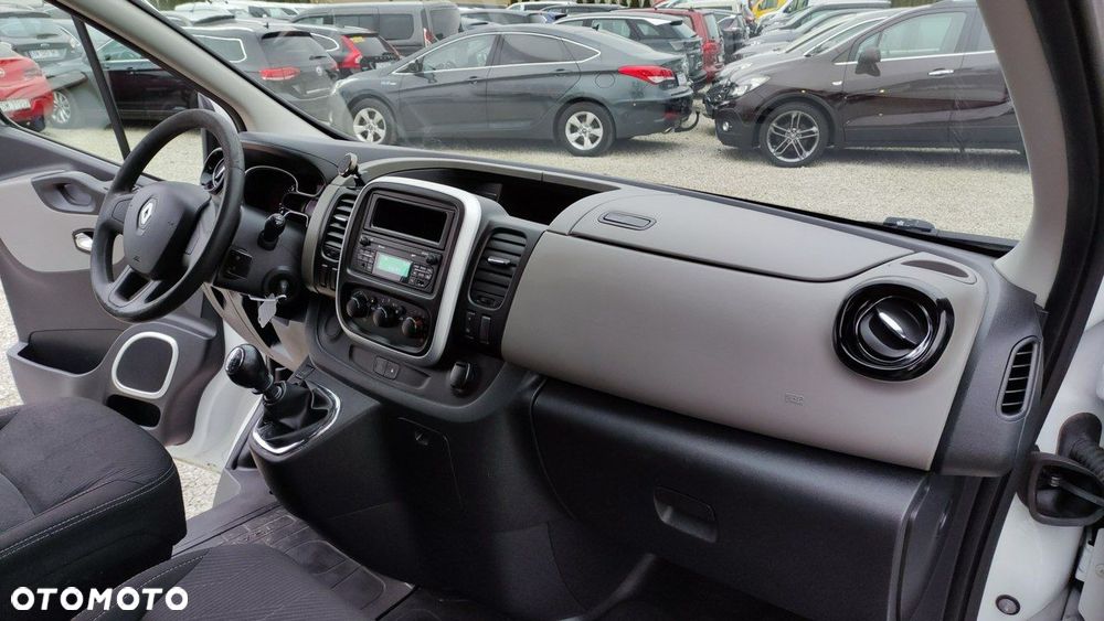 Renault Trafic - 30