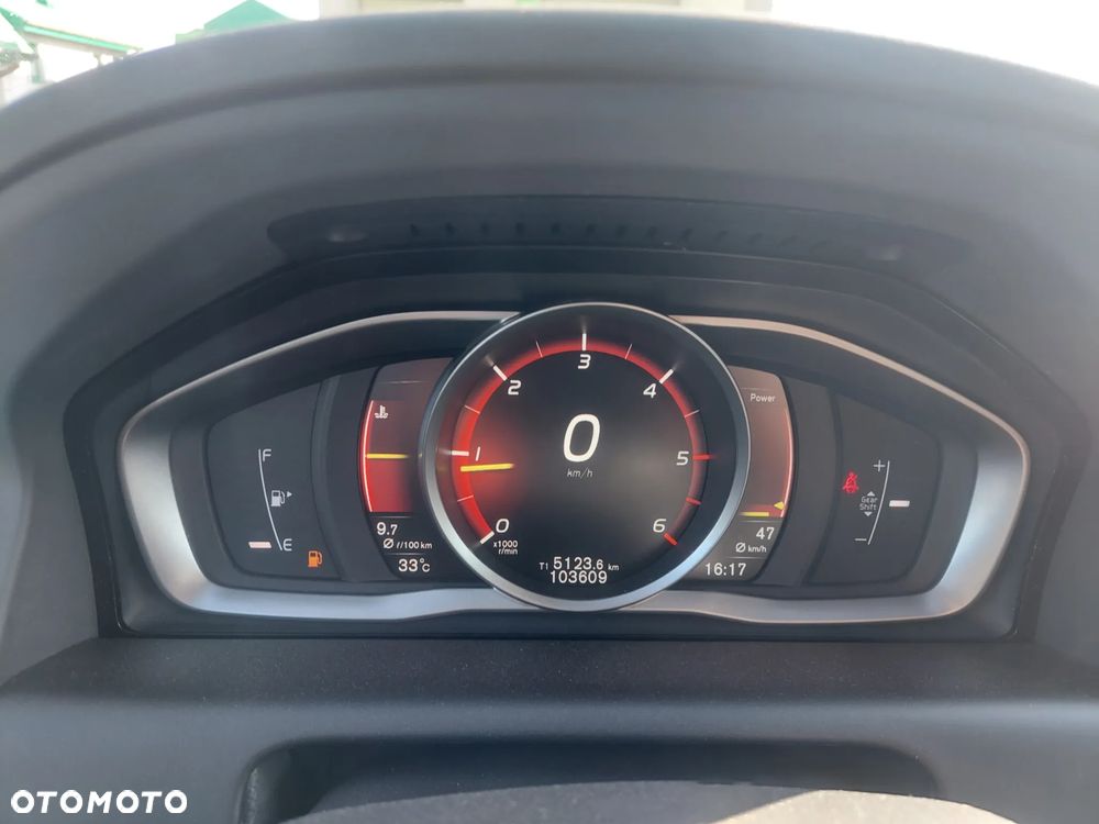 Volvo XC 60 - 16