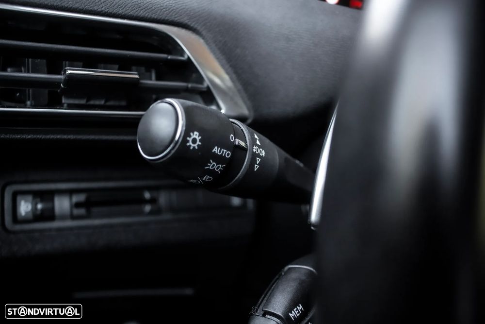 Peugeot 5008 BlueHDI 130 EAT8 Crossway - 14